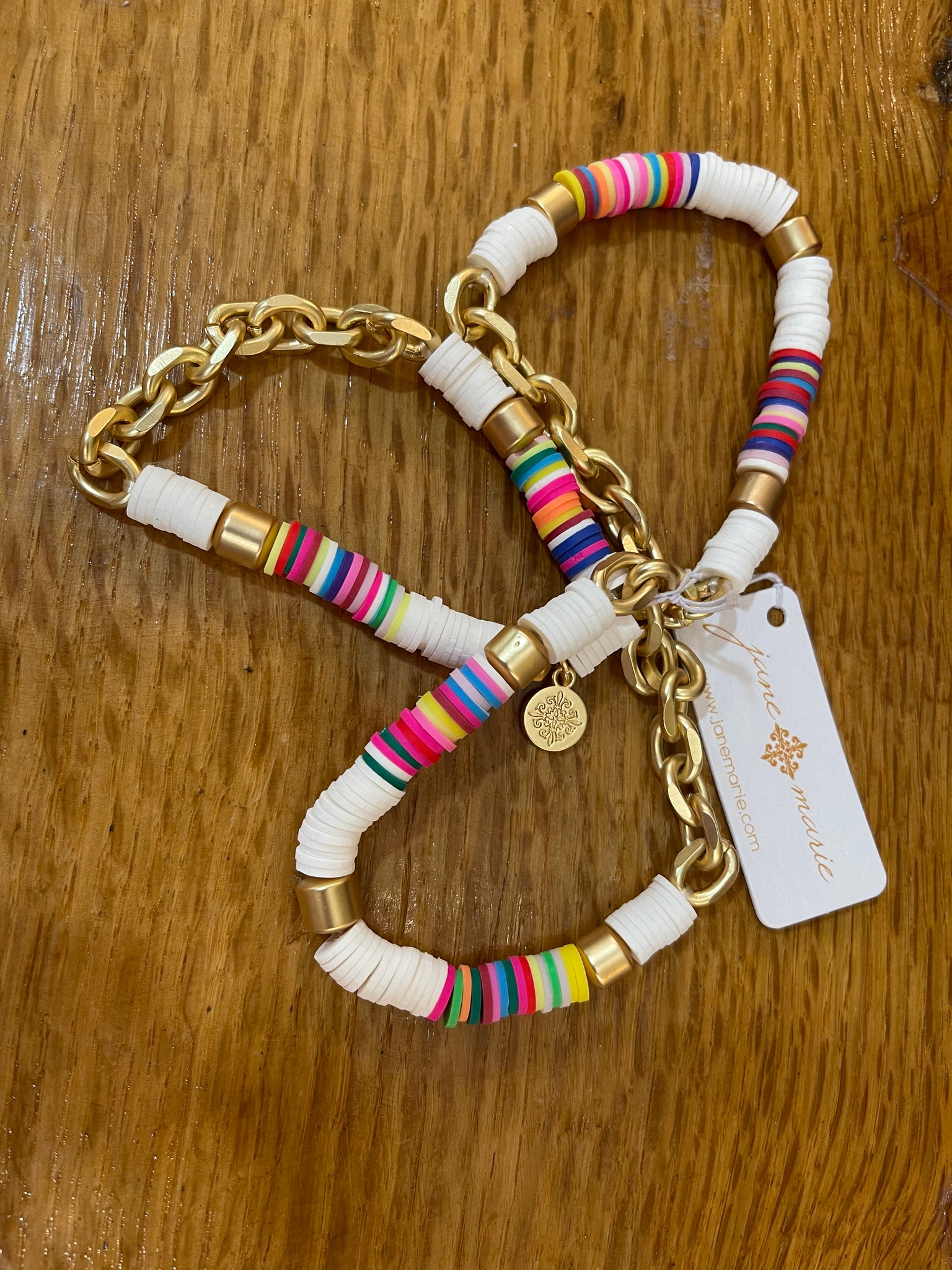 White multicolored bracelet set